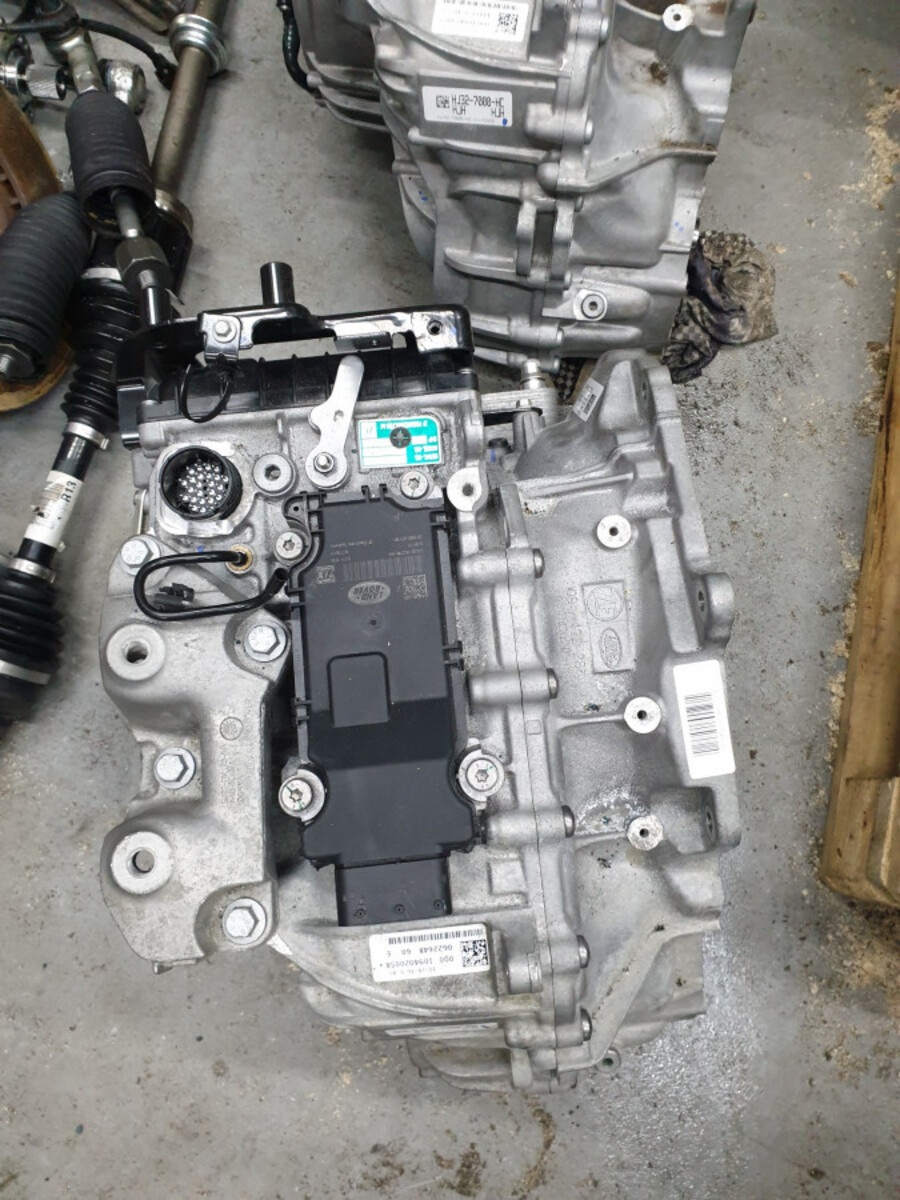 LR101959 АКПП 9-ступ 9HP48 2.0TD ingenium Land Rover Discovery Sport L550 (2015-) Б/У